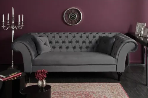 Estila Chesterfield strieborno sivá zamatová pohovka Contessa 230cm
