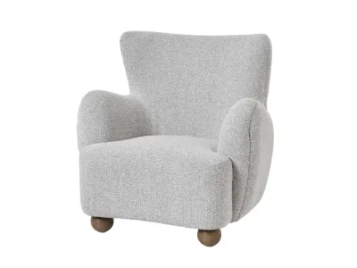 Estila Luxusné retro kreslo ušiak Nuyen so svetlým béžovo sivým poťahom a okrúhlymi drevenými hnedými nožičkami 96 cm