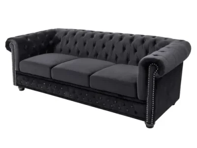 Estila Dizajnová zamatová čierna trojmiestna sedačka Maya s chesterfield prešívaním s okrúhlymi čiernymi nožičkami 205 cm