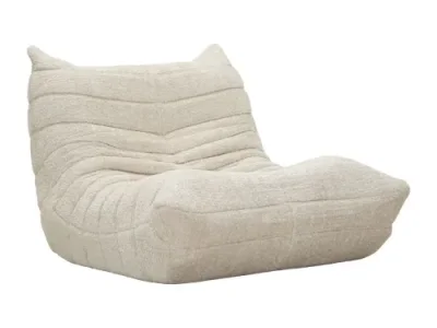 Estila Dizajnový sedací vak Kenira v bielo krémovej farbe s horizontálnym prešívaním s plyšovým poťahom 103 cm