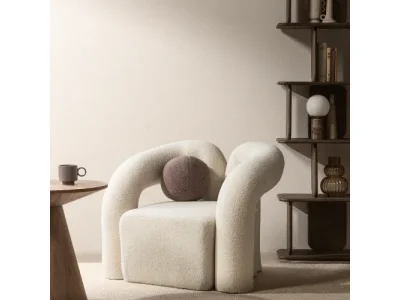 Dizajnové kreslo Merry bouclé biele